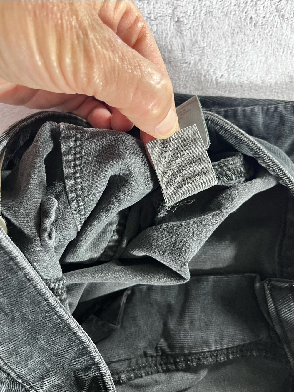 We The Free Women’s Raw Hem Corduroy Bell Bottoms Size 25 Light Black/Dark Gray - Picture 13 of 16